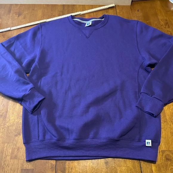 Russell Athletic Crewneck Sweater Sweatshirt Mens Size Large Purple Cotton Poly - Picture 1 of 9